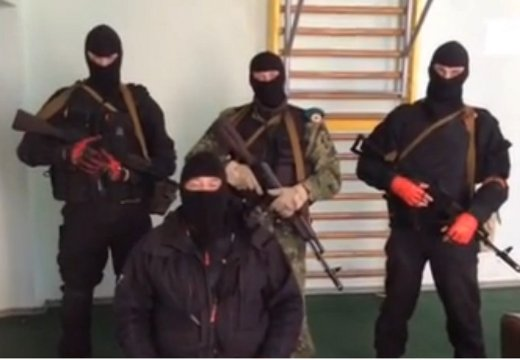 Митингующие в Луганске выдвинули ультиматум местным властям Митингующие в Луганске выдвинули ультиматум местным властям
