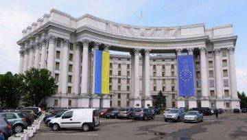 Киев просит встречи с задержанными боевиками «Правого сектора» Киев просит встречи с задержанными боевиками «Правого сектора»