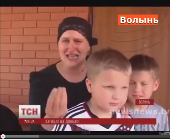 Я плюю в ваши слёзы! Я плюю в ваши лица! Я плюю в ваши слёзы! Я плюю в ваши лица!