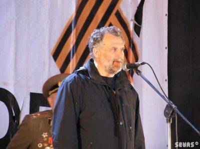 Чалый: Все сказки насчет так называемого "братского" народа должны быть забыты. Братья наши в ДНР и ЛНР. А помои нас не интересуют! Чалый: Все сказки насчет так называемого "братского" народа должны быть забыты. Братья наши в ДНР и ЛНР. А помои нас не интересуют!