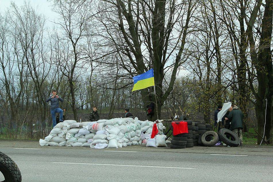 В чем сила Стрелкова. В «окопах». В чем сила Стрелкова. В «окопах».