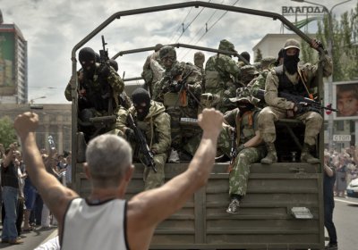 Извините, что мы не умерли под Славянском Извините, что мы не умерли под Славянском