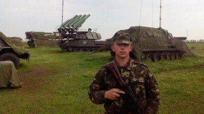 Солдата украинской армии затравили за фото на фоне «Бука»