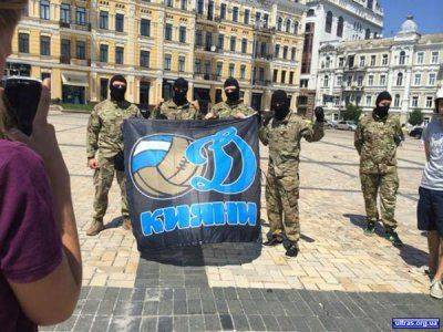 Футбольных фанатов отправят воевать на Донбасс Футбольных фанатов отправят воевать на Донбасс