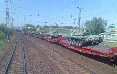 Хунта залезает в долги, закупая в восточной Европе старые советские танки Хунта залезает в долги, закупая в восточной Европе старые советские танки
