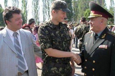 Укропропаганда: Сын Порошенко сменил внешность, фамилию и тайно ушел на фронт Укропропаганда: Сын Порошенко сменил внешность, фамилию и тайно ушел на фронт