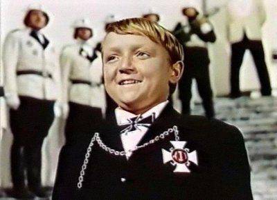 Позолоченный крест для приятеля-москаля с "Эха Москвы" Позолоченный крест для приятеля-москаля с "Эха Москвы"