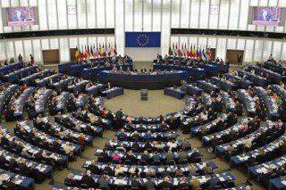Европарламент проголосовал за исключение России из системы SWIFT Европарламент проголосовал за исключение России из системы SWIFT
