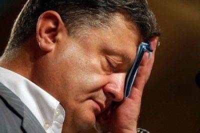 Порошенко: Есть украинский флаг – есть финансирование Порошенко: Есть украинский флаг – есть финансирование