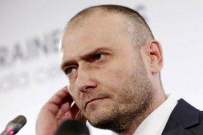 Дмитрий Ярош жалуется, что ополчение ДНР уничтожает его электорат. Дмитрий Ярош жалуется, что ополчение ДНР уничтожает его электорат.