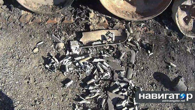 Донецкие ополченцы разбили базу Нацгвардии: Репортаж с места боя (ФОТО) Донецкие ополченцы разбили базу Нацгвардии: Репортаж с места боя (ФОТО)