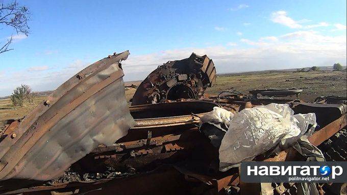Донецкие ополченцы разбили базу Нацгвардии: Репортаж с места боя (ФОТО) Донецкие ополченцы разбили базу Нацгвардии: Репортаж с места боя (ФОТО)