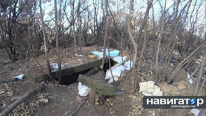 Донецкие ополченцы разбили базу Нацгвардии: Репортаж с места боя (ФОТО) Донецкие ополченцы разбили базу Нацгвардии: Репортаж с места боя (ФОТО)