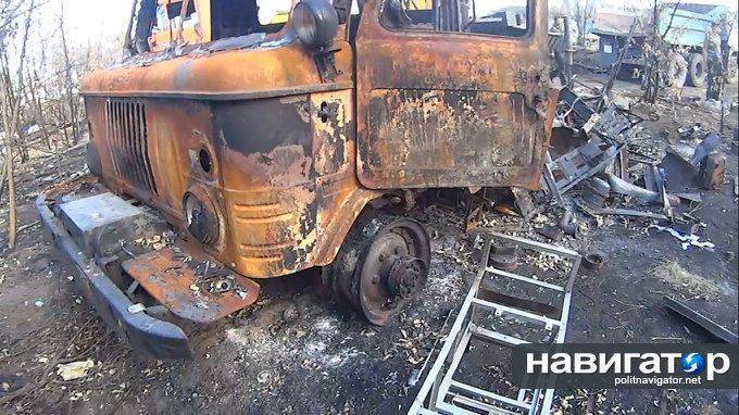 Донецкие ополченцы разбили базу Нацгвардии: Репортаж с места боя (ФОТО) Донецкие ополченцы разбили базу Нацгвардии: Репортаж с места боя (ФОТО)
