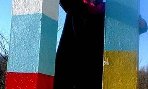 Украина разворовала "стену" на границе с Россией Украина разворовала "стену" на границе с Россией