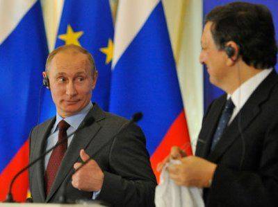 Путин объяснил Баррозу, что при желании мог бы взять Киев за две недели Путин объяснил Баррозу, что при желании мог бы взять Киев за две недели