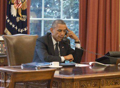 Обама общается с автоответчиком Путина. Обама общается с автоответчиком Путина.