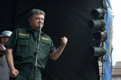 Петр Порошенко ушел в длительный запой. (видео) Петр Порошенко ушел в длительный запой. (видео)
