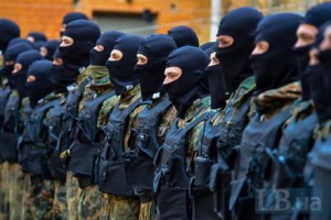 В батальоне «Азов» заговорили об убийстве Порошенко В батальоне «Азов» заговорили об убийстве Порошенко
