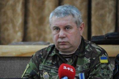 Во Львове бьют агитаторов Порошенко Во Львове бьют агитаторов Порошенко