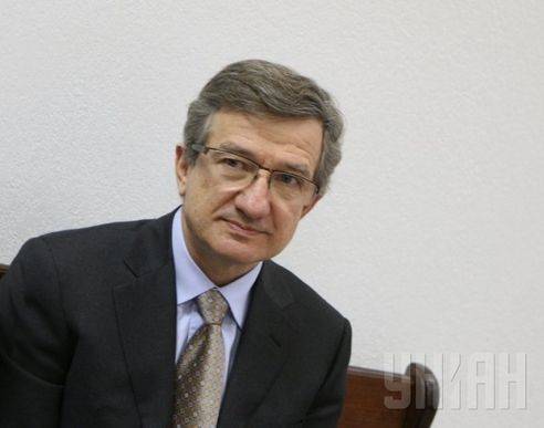 Тарута мечтает получить Новоазовск и не понимает, зачем ВСУ штурмуют донецкий аэропорт Тарута мечтает получить Новоазовск и не понимает, зачем ВСУ штурмуют донецкий аэропорт
