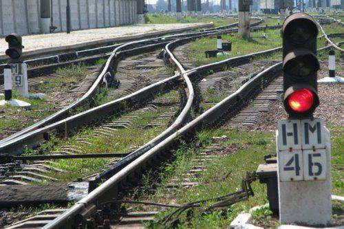 Украинская армия ворует даже рельсы Украинская армия ворует даже рельсы