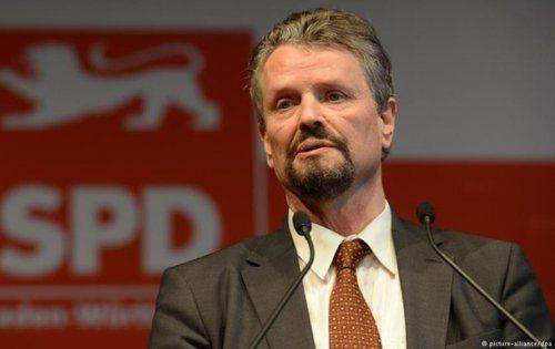 Скандал вокруг кассетного оружия в Украине: ФРГ призывает к расследованию Скандал вокруг кассетного оружия в Украине: ФРГ призывает к расследованию