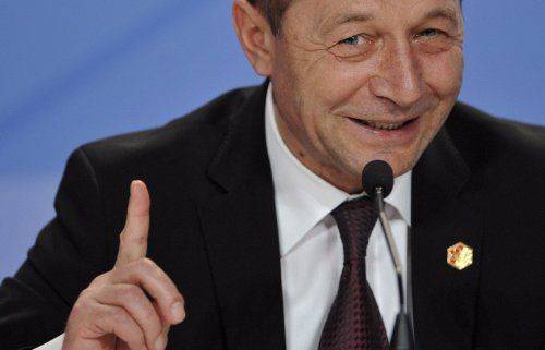 Президент Румынии посоветовал Украине перестать просить деньги у других стран Президент Румынии посоветовал Украине перестать просить деньги у других стран