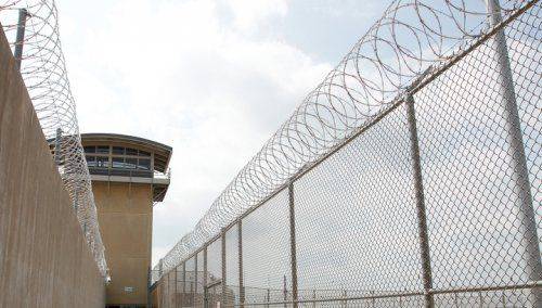 США подкинут Украине денег в обмен на создание там секретных тюрем ЦРУ США подкинут Украине денег в обмен на создание там секретных тюрем ЦРУ