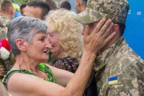 "Он на вражеской стороне, но не он мой враг!" "Он на вражеской стороне, но не он мой враг!"