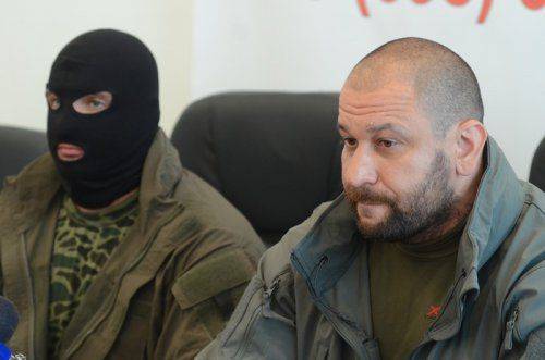 Укроп дешевеет: За голову комбата «Торнадо» дают всего 250 баксов Укроп дешевеет: За голову комбата «Торнадо» дают всего 250 баксов