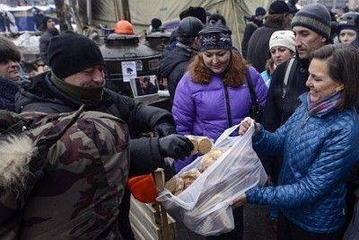 Годовщина печенюшек. Как Янукович выдал карт-бланш майдану? Годовщина печенюшек. Как Янукович выдал карт-бланш майдану?