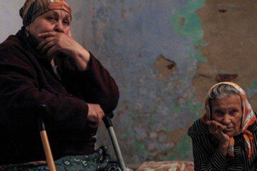 Деньги пенсионеров Донбасса хунта отдала Ровно и Закарпатью  Деньги пенсионеров Донбасса хунта отдала Ровно и Закарпатью