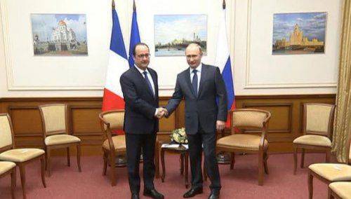 Олланд поделился с Путиным страданиями ЕС Олланд поделился с Путиным страданиями ЕС