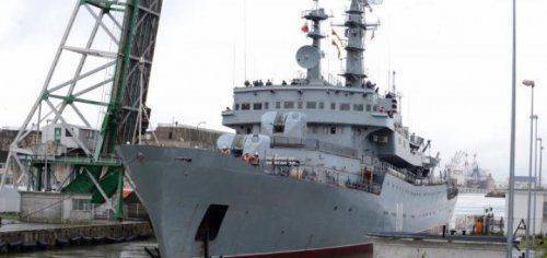 Мистраль всё: Элвис покинул здание Мистраль всё: Элвис покинул здание