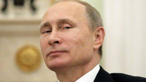 Французский политтехнолог: Путин даже падение рубля обернул в свою пользу Французский политтехнолог: Путин даже падение рубля обернул в свою пользу