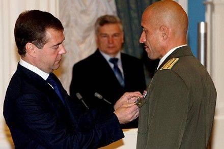 “Правозащитница” Васильева заявила, что на Донбассе воюет Герой России, погибший три года назад “Правозащитница” Васильева заявила, что на Донбассе воюет Герой России, погибший три года назад