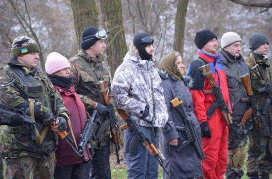 В Львовской области бабушку подготавливают к ведению боя В Львовской области бабушку подготавливают к ведению боя