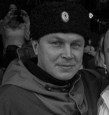 Война пришла в Мариуполь: идет бой на блокпосту, горят дома, разбегаются люди Война пришла в Мариуполь: идет бой на блокпосту, горят дома, разбегаются люди