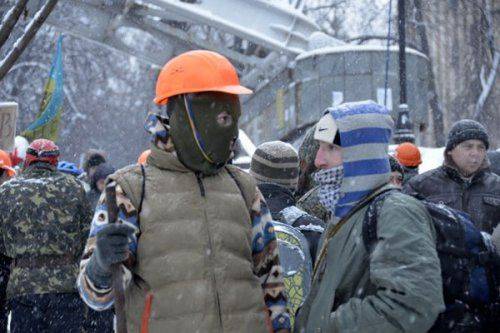 В Киеве разгромили офис телеканала "Интер"  В Киеве разгромили офис телеканала "Интер"