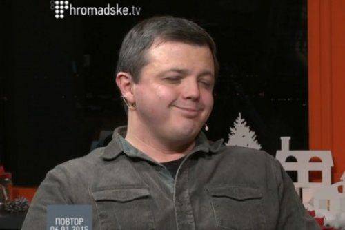 Комбат Сменченко обидел майдаунов, показав «фак» «Громадскому ТВ»  Комбат Сменченко обидел майдаунов, показав «фак» «Громадскому ТВ»