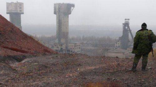 В ЛНР предложили урезонить Украину введением миротворцев В ЛНР предложили урезонить Украину введением миротворцев