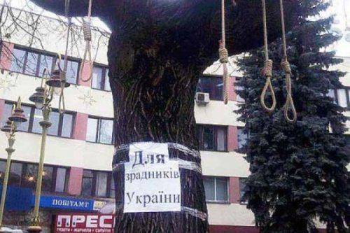 Порошенко ищет способ расстрелять «ястребов войны» Порошенко ищет способ расстрелять «ястребов войны»
