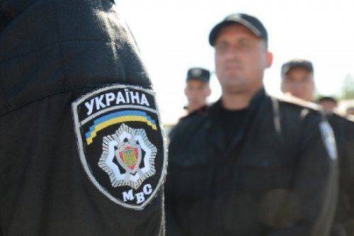 Сын поэта-песенника Рыбчинский требует отправлять «ментов» на передовую Сын поэта-песенника Рыбчинский требует отправлять «ментов» на передовую