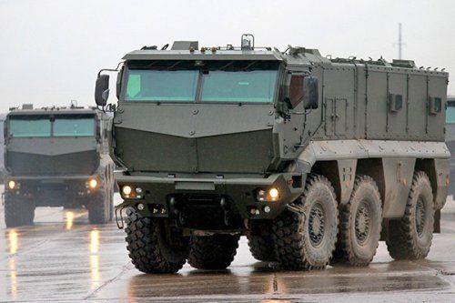 Новейшие броневики КамАЗ-63968 «Тайфун» испытали на прочность Новейшие броневики КамАЗ-63968 «Тайфун» испытали на прочность