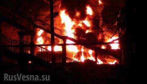 Взрыв и пожар в Харьковской обл. — неизвестные выстрелили по цистерне с топливом, — волонтер Взрыв и пожар в Харьковской обл. — неизвестные выстрелили по цистерне с топливом, — волонтер