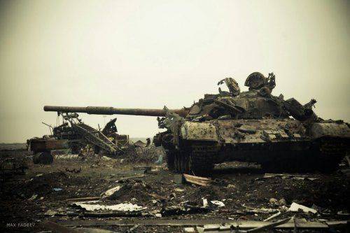 Ад в донецком аэропорту-2. Ад в донецком аэропорту-2.