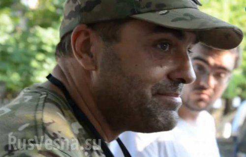 Рапортовавший о победах в донецком а/п советник Порошенко бежал в Киев Рапортовавший о победах в донецком а/п советник Порошенко бежал в Киев
