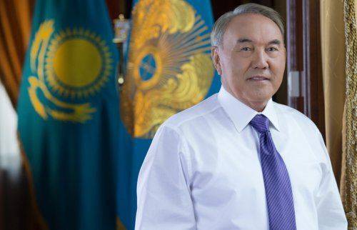 Назарбаев давит на Обаму: США должны активнее содействовать разрешению конфликта в Донбассе Назарбаев давит на Обаму: США должны активнее содействовать разрешению конфликта в Донбассе