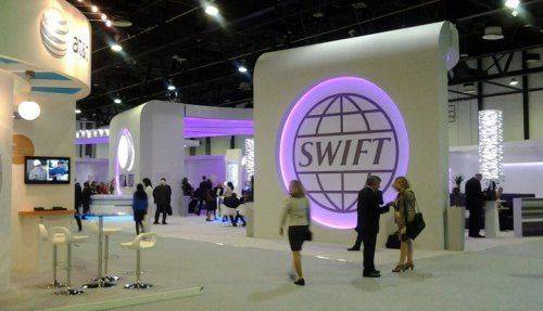 Медведев: “реакция на отключение от SWIFT будет без ограничений” Медведев: “реакция на отключение от SWIFT будет без ограничений”